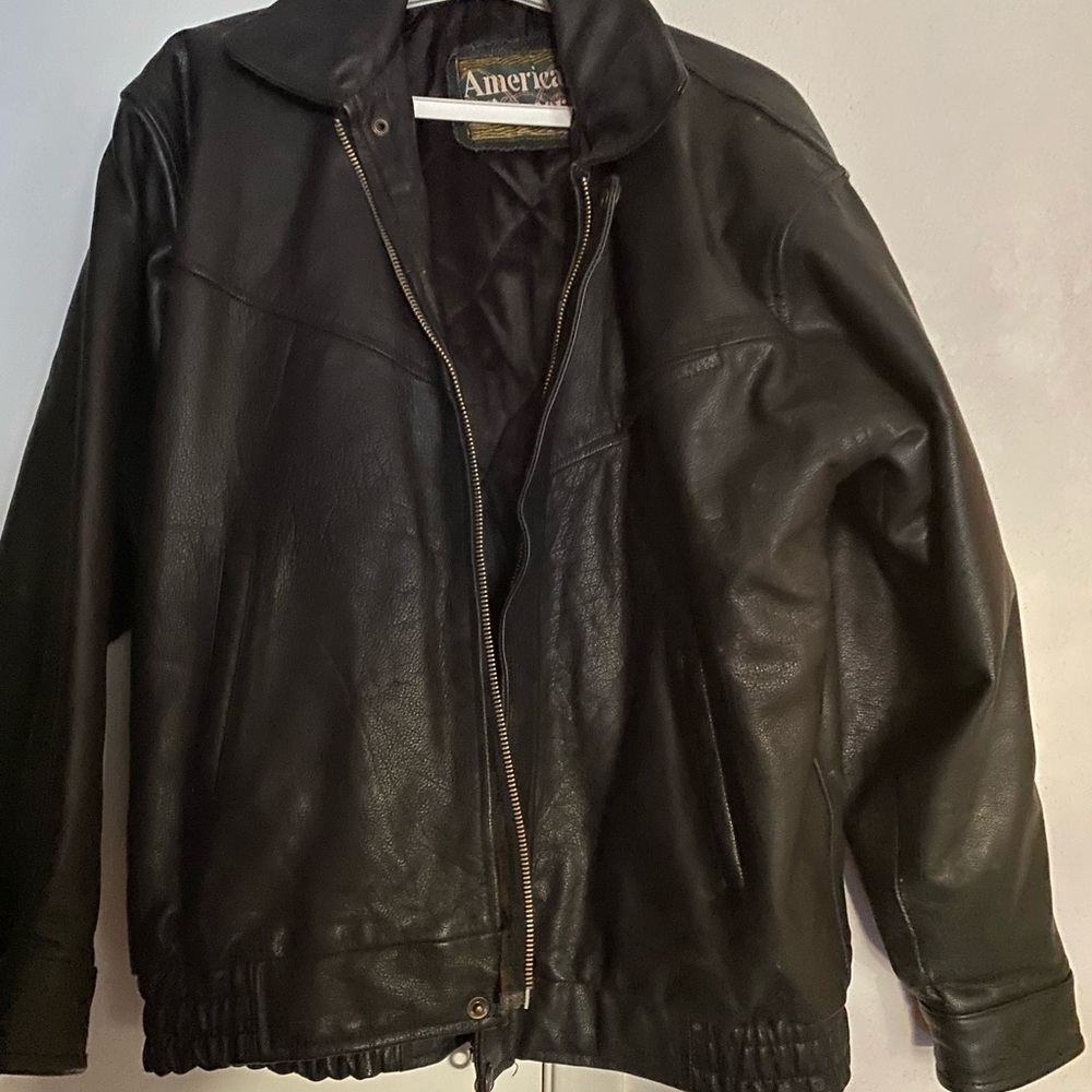 Leather jacket - Picture 3 of 3